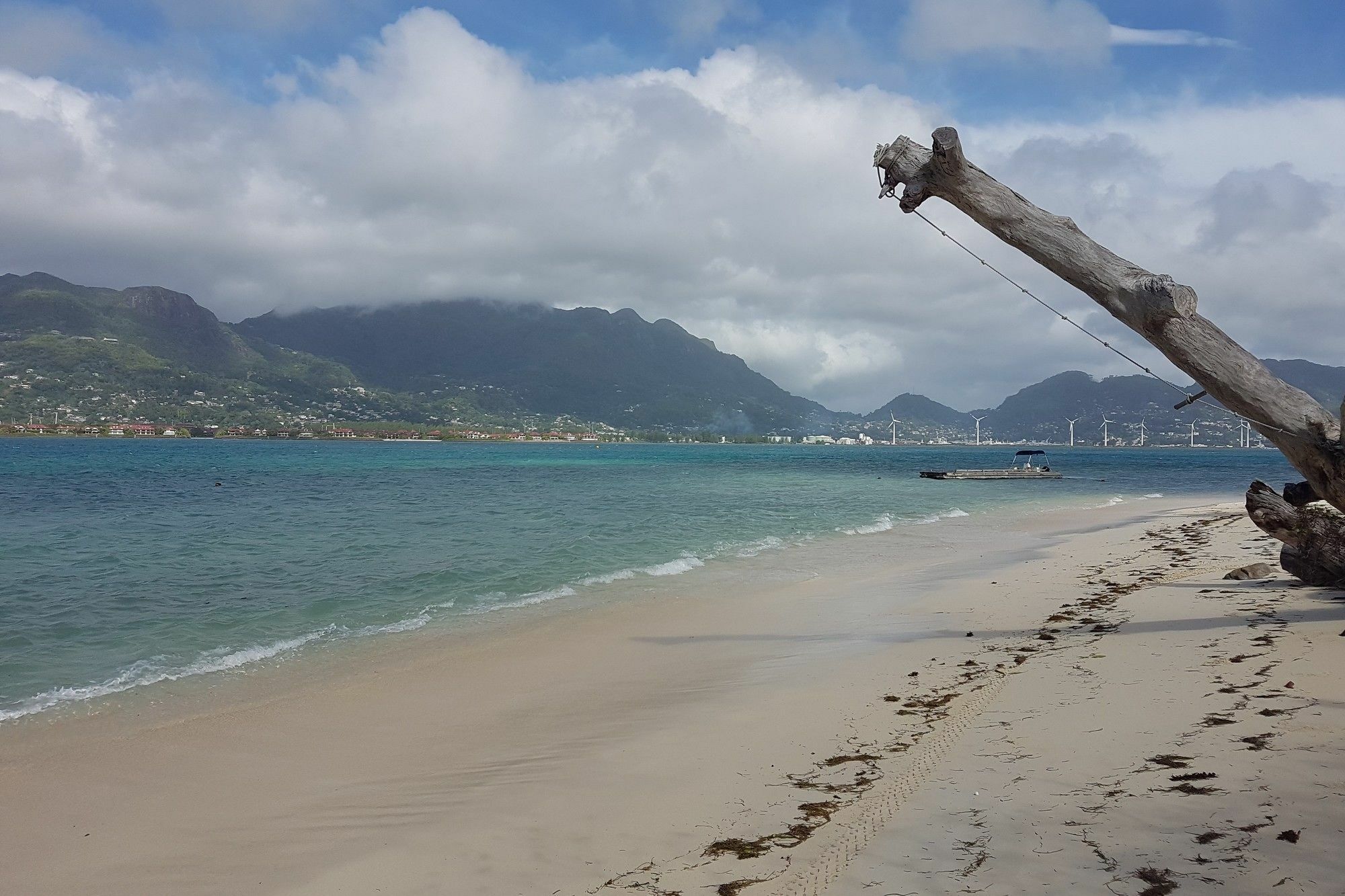 Fairytern Chalets Isola di Cerf Esterno foto